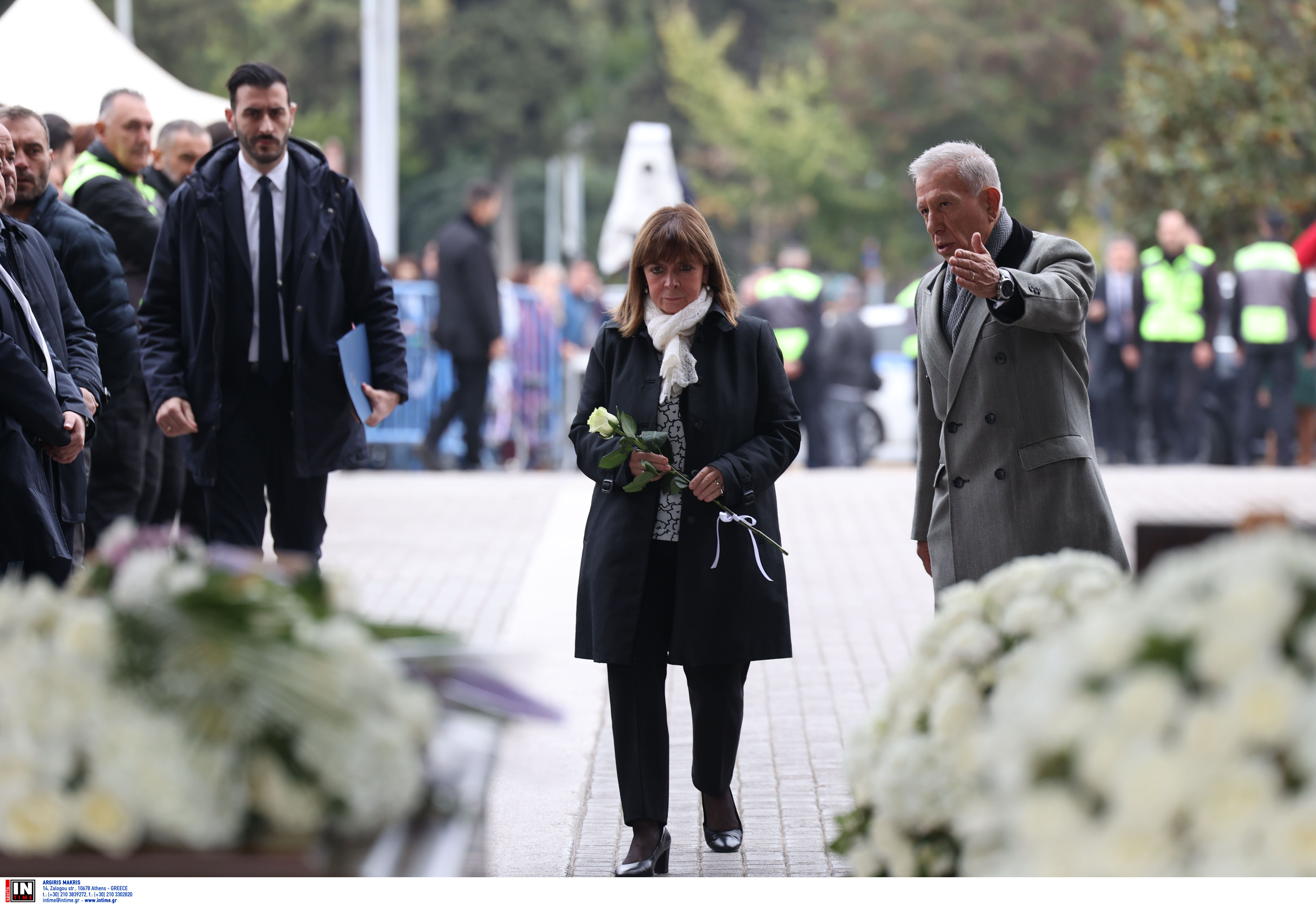 Γιάννης Μπουτάρης: Πλήθος κόσμου στην πολιτική κηδεία για το «αντίο»-3