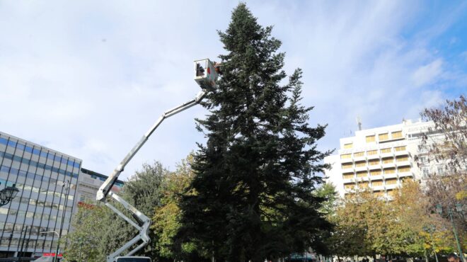 σύνταγμα-την-πέμπτη-η-φωταγώγηση-του-χ-563338948