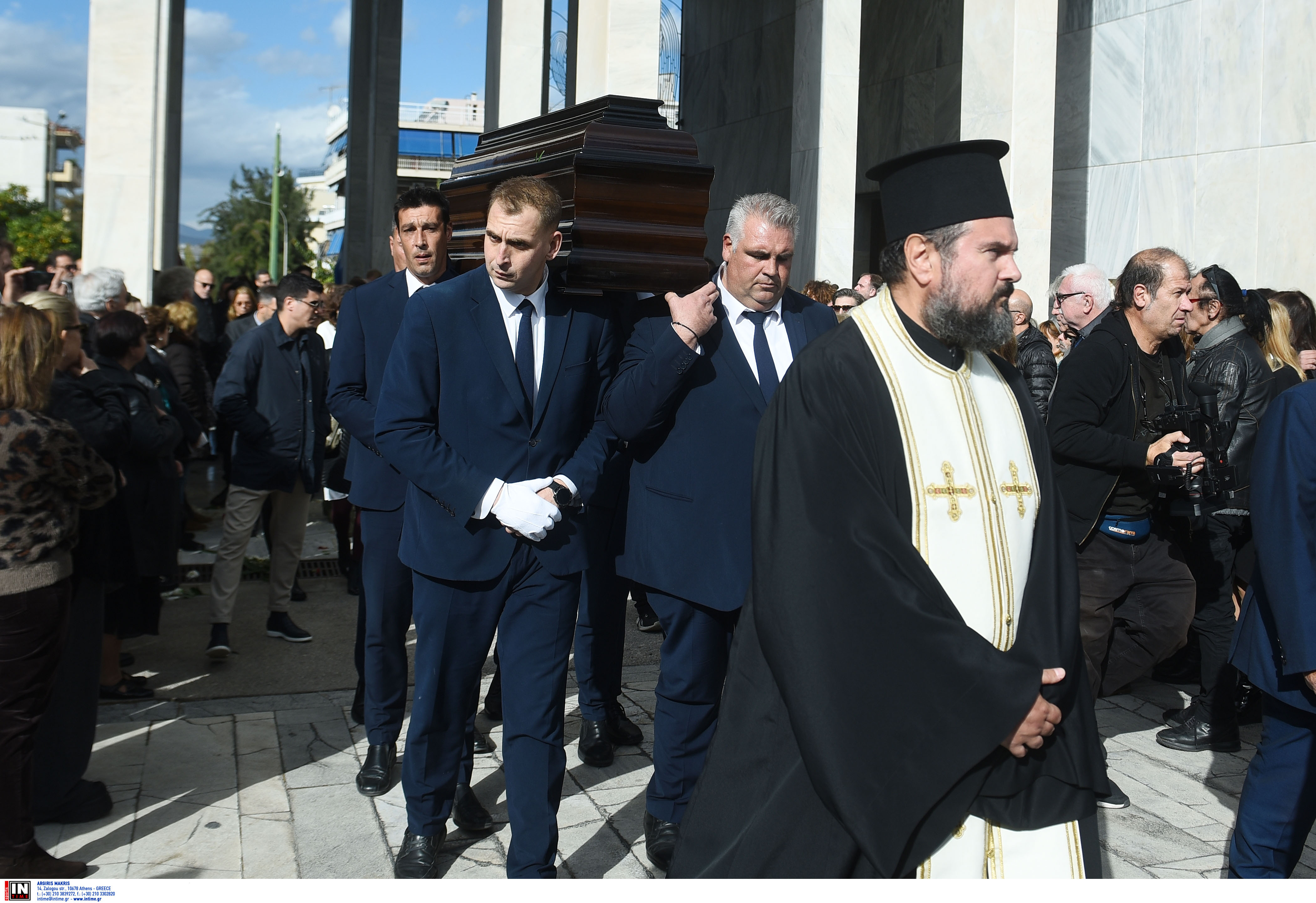Το τελευταίο αντίο στον Μανούσο Μανουσάκη-4