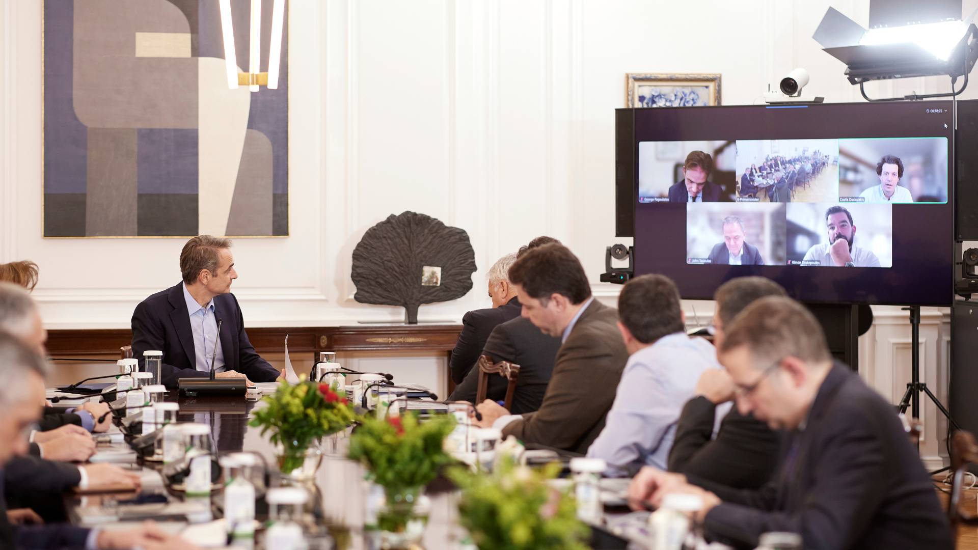 Σύσκεψη στο Μαξίμου για την Τεχνητή Νοημοσύνη – Τα έξι προτεινόμενα έργα για την Ελλάδα-1