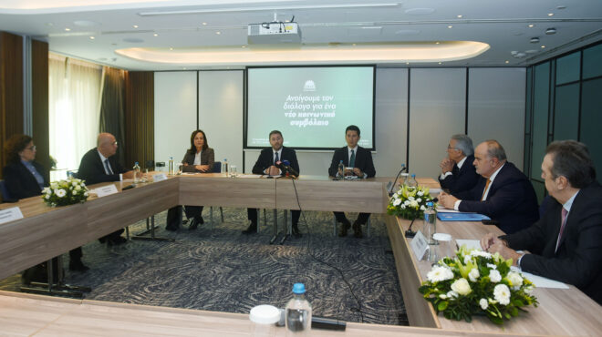 πασοκ-στο-επίκεντρο-τα-εργασιακά-και-η-563344684