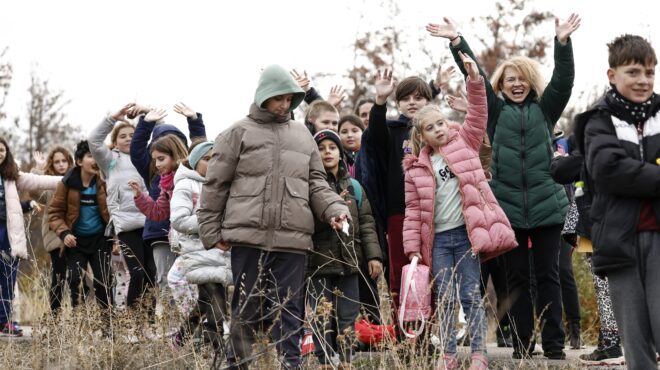 τα-παιδιά-δίνουν-ξανά-ζωή-στο-εθνικό-πά-563342044