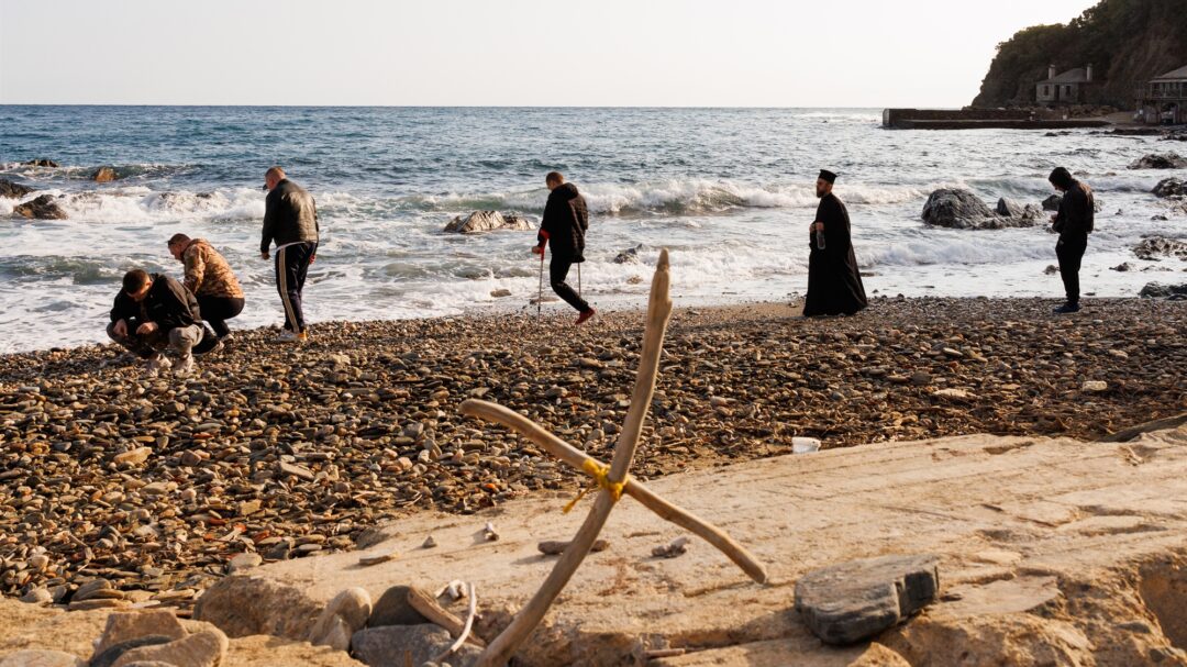 aπό-τα-χαρακώματα-της-ουκρανίας-στο-αγι-563326870