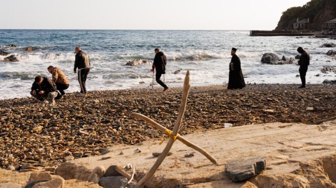 aπό-τα-χαρακώματα-της-ουκρανίας-στο-αγι-563326870