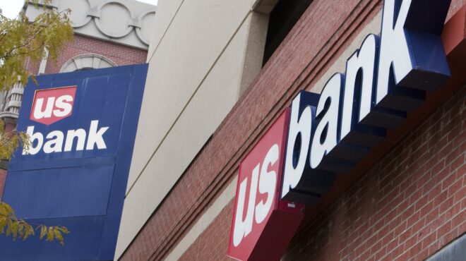 κύμα-συγχωνεύσεων-τραπεζών-αναμένετ-563322532