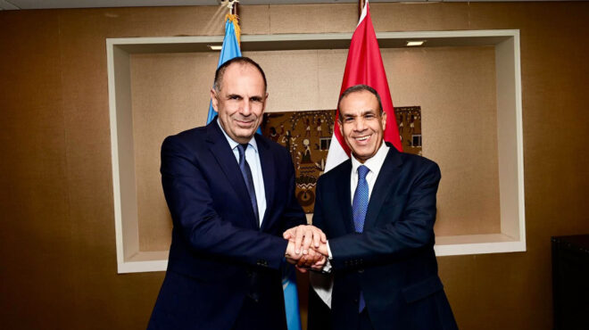 στα-σκαριά-τριμερής-στο-κάιρο-563350228