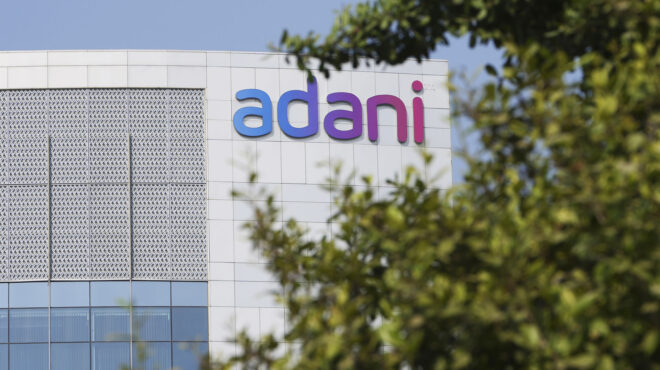 ο-ινδός-μεγιστάνας-αντάνι-κατηγορείτ-563334919