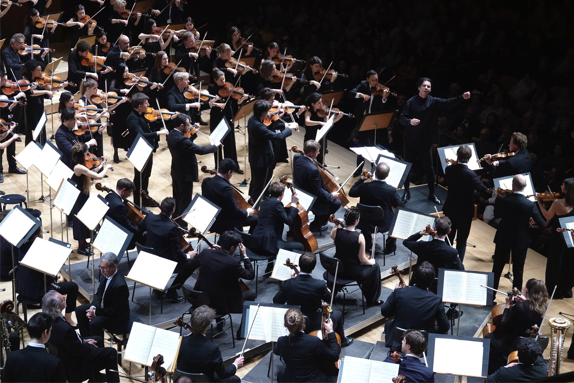 Διευθύνοντας τις νότες της μουσικής, του θορύβου και της σιωπής-2