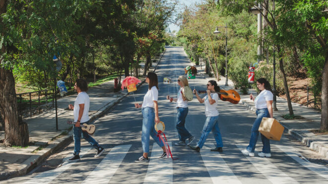 ντενεκεδούπολη-το-ταξίδι-δεν-σταματά-563350354