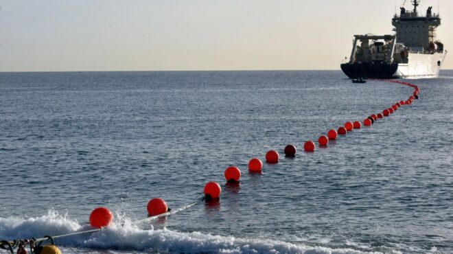 δίκτυο-οπτικών-ινών-για-σύνδεση-νησιώ-563340370