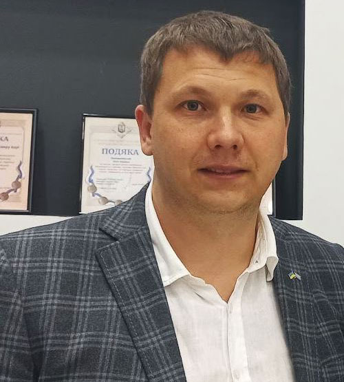 Βιάτσεσλαβ Μεντιάνικ στην «Κ»: «Το ηθικό του ουκρανικού λαού παραμένει υψηλό»-1
