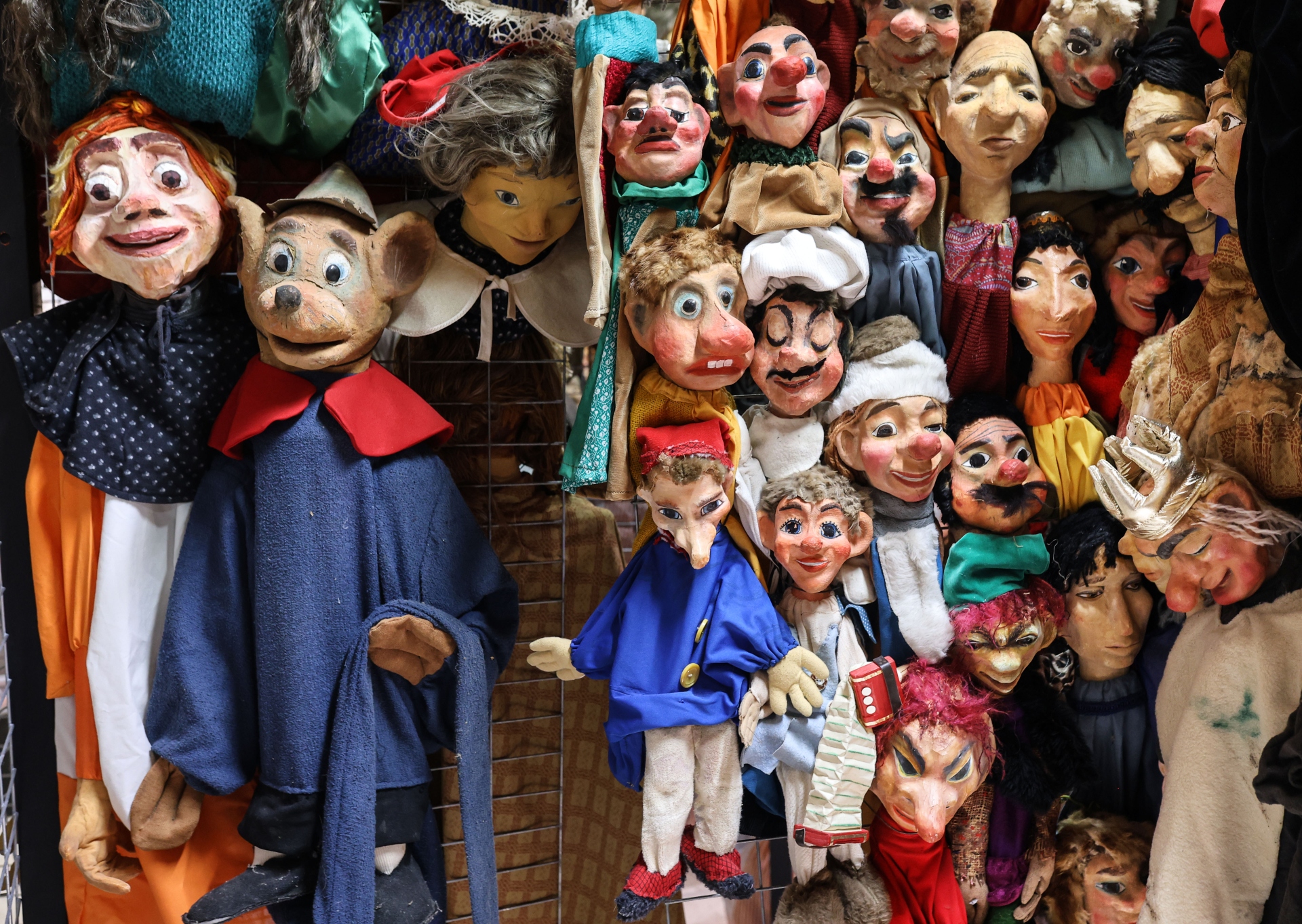 «Η Φρουτοπία ανήκε στα φρούτα της» και στα αιώνια παιδιά-2