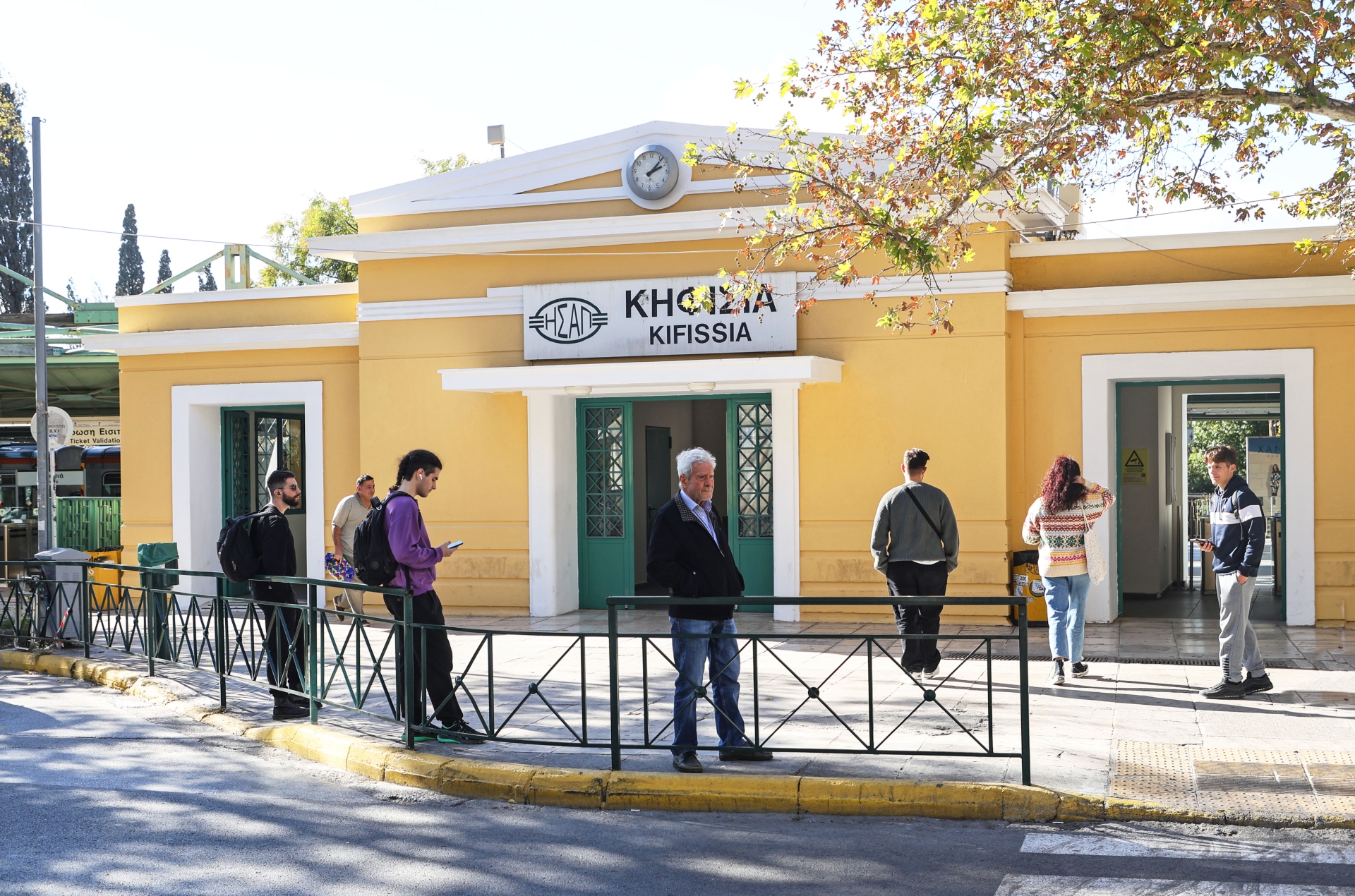 «Οι Κηφισιώτες δεν αγαπούμε τα βόρεια προάστια, αγαπούμε την πόλη μας»-24