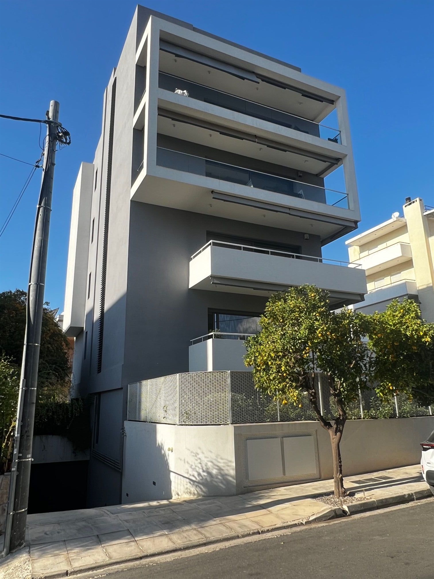 Η επιδημία της γκρίζας πολυκατοικίας στο Λεκανοπέδιο-6