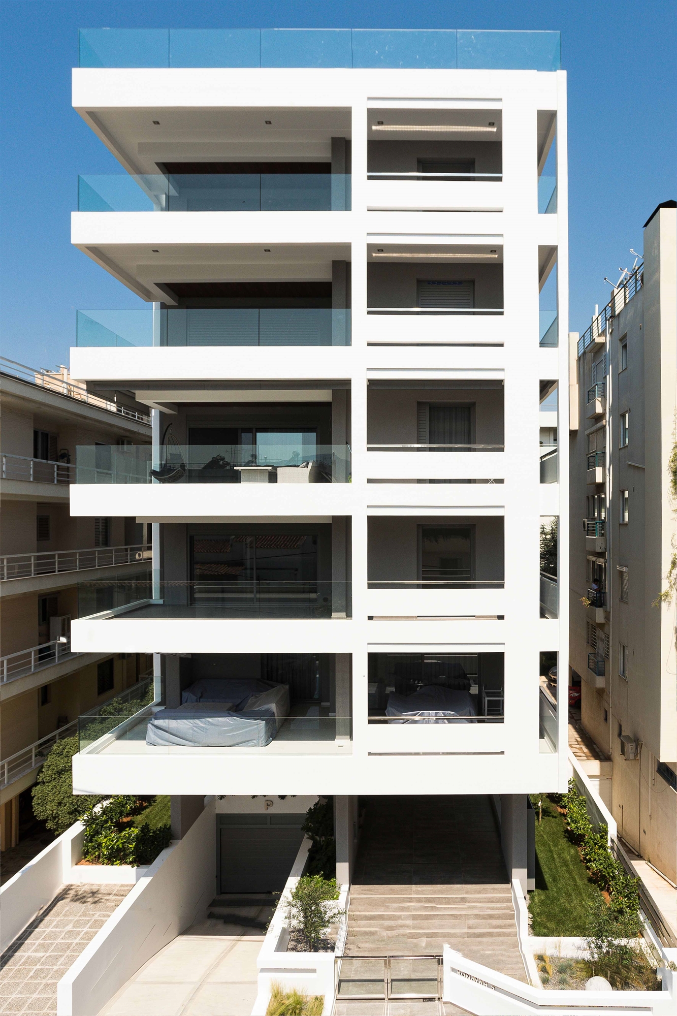 Η επιδημία της γκρίζας πολυκατοικίας στο Λεκανοπέδιο-4