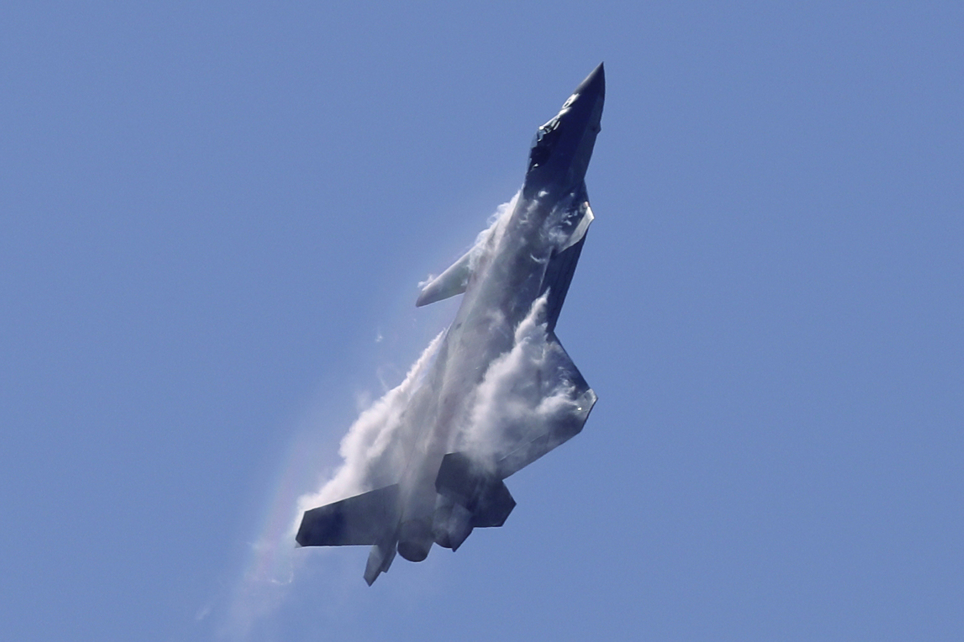 Αποκαλυπτήρια για το κινεζικό J-35: Η νέα απάντηση του Πεκίνου στα F-35;-1