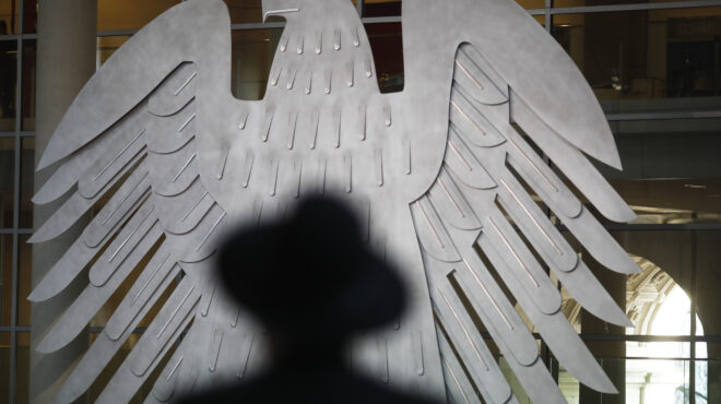 γερμανία-κίνδυνος-επίκλησης-του-άρθρ-563343814