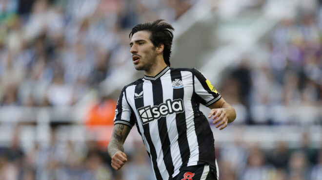 οι-δύο-ζωές-του-σάντρο-τονάλι-έγιναν-επ-563324911