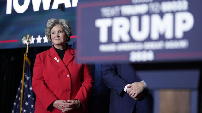 σούζι-γουάιλς-η-παγερή-κυρία-πίσω-απ-563313064