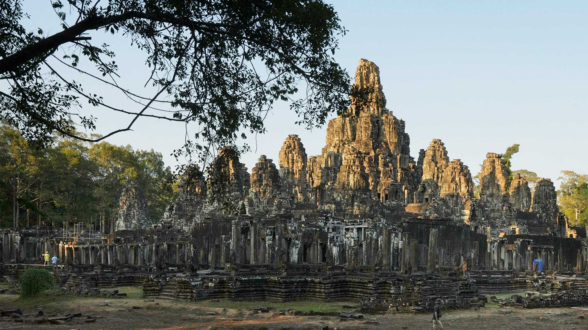Στην Καμπότζη για τα παιχνίδια των αντιθέσεων-8