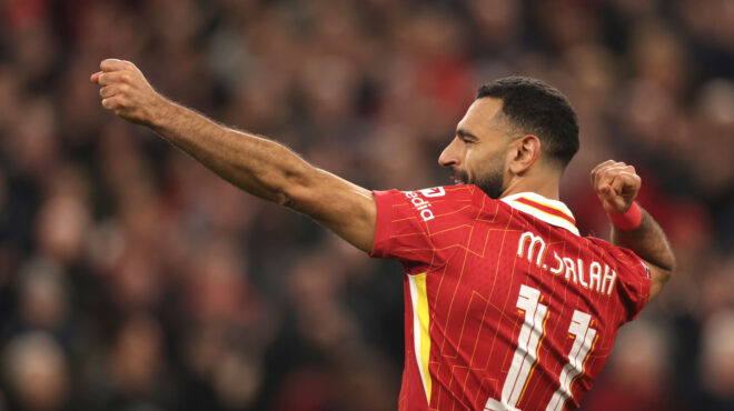 μο-σαλάχ-παίζει-χρυσή-μπάλα-και-σπ-563341333