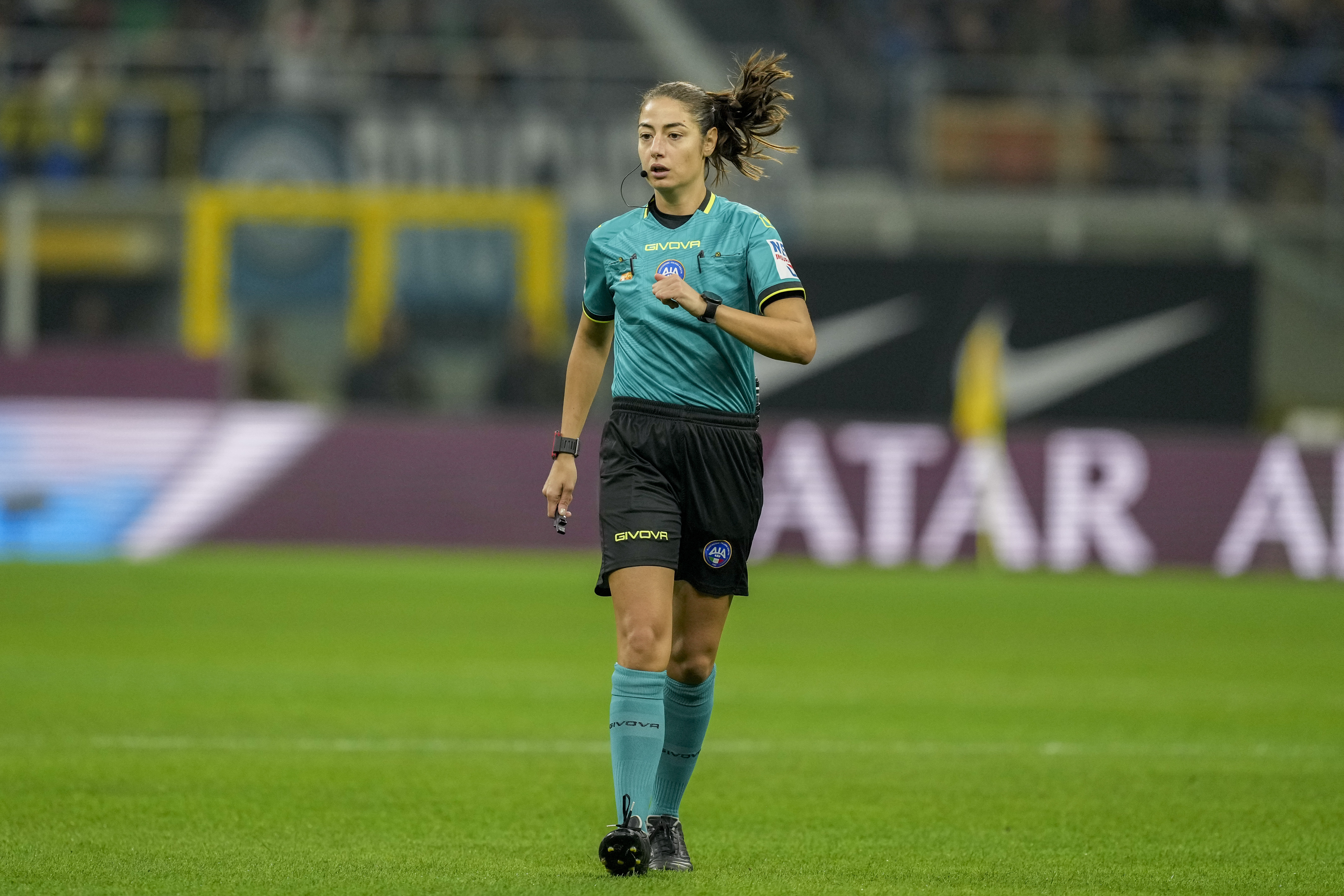 Η επική ενθρόνιση του Φερστάπεν στο σπίτι του Βασιλιά-2