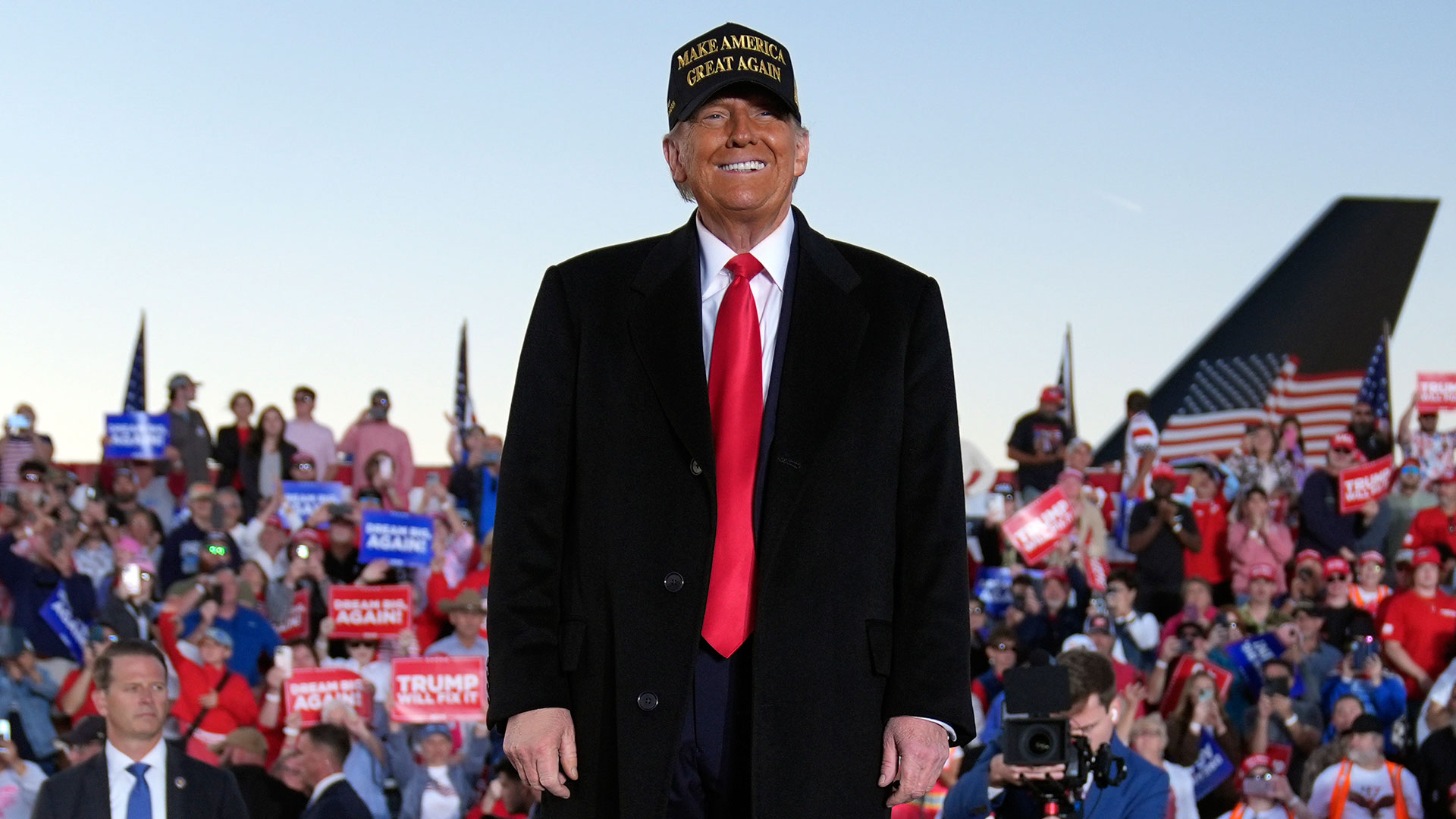 «Νίκη Τραμπ ή εξέγερση»: Ακροδεξιό παραλήρημα σε Telegram και Facebook-3