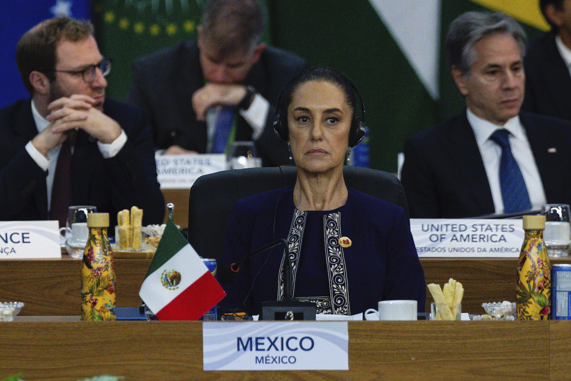 Τραμπ: Μετά τις απειλές για δασμούς, λέει ότι είχε μια «υπέροχη» συνομιλία με την πρόεδρο του Μεξικού-1