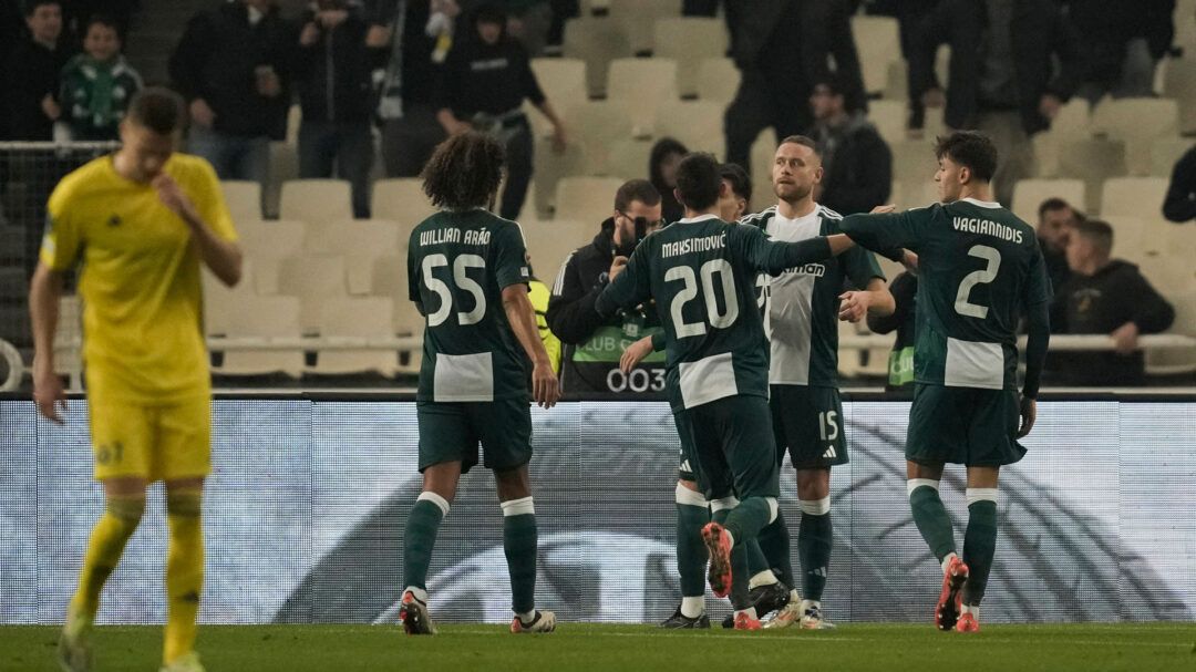 σε-ένα-μόνο-βράδυ-η-ελλάδα-σκαρφάλωσε-σ-563347720