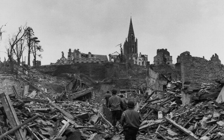 Ηχησαν οι καμπάνες της Νοτρ Νταμ-2