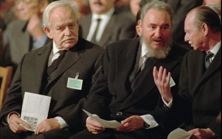 Ηχησαν οι καμπάνες της Νοτρ Νταμ-3