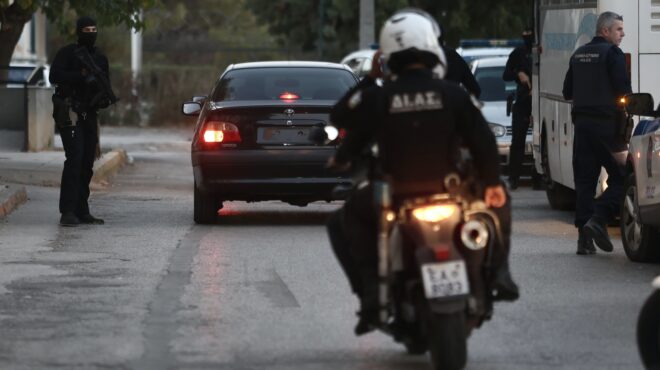 εξάρθρωση-σπείρας-που-διέπραττε-ληστ-563306662