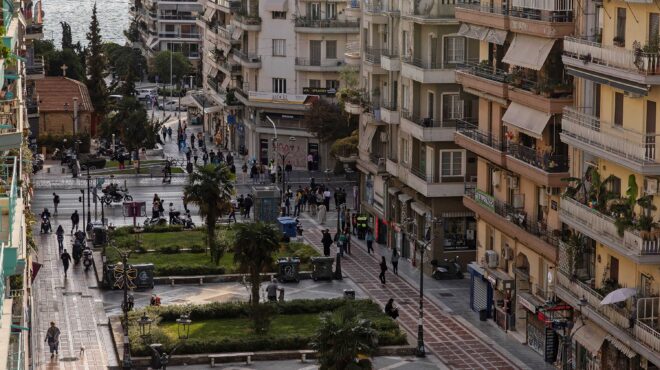 τσίμπα-με-να-δω-αν-είναι-αλήθεια-563350654