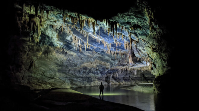 αυτοψία-στα-έγκατα-της-λειψυδρίας-563347897