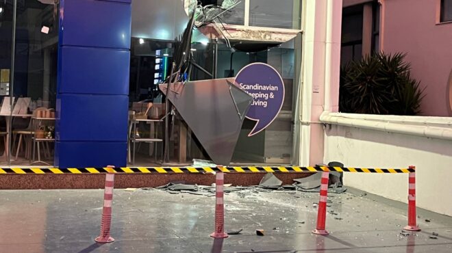 μεταμόρφωση-διάρρηξη-σε-κατάστημα-563332930