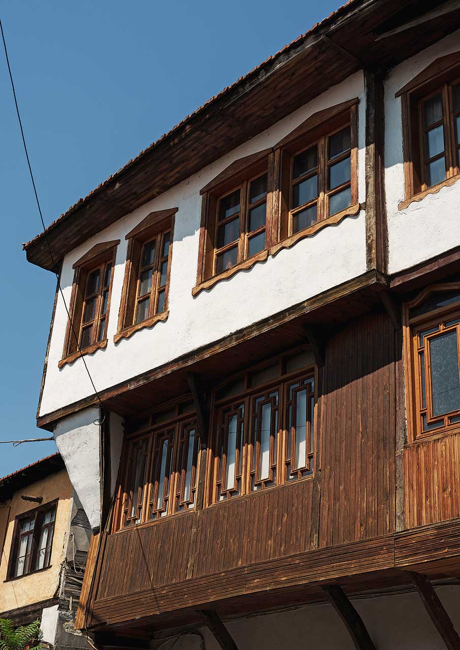 Ανω Πορόια: Το αμφιθεατρικό χωριό με θέα στη Λίμνη Κερκίνη-3