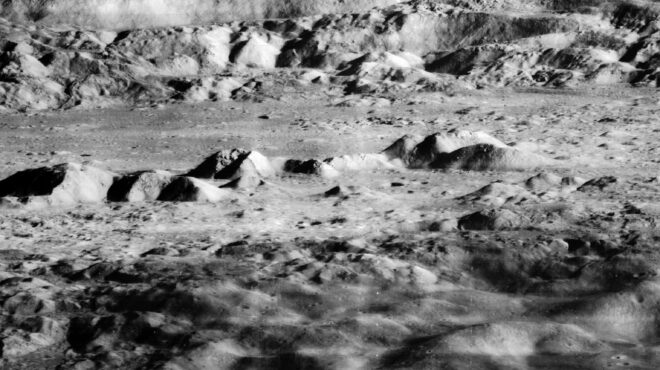 σε-ποιον-ανήκει-η-σελήνη-563313625