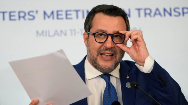 ιταλία-επίταξη-εργαζομένων-στα-μμμ-εν-563341792