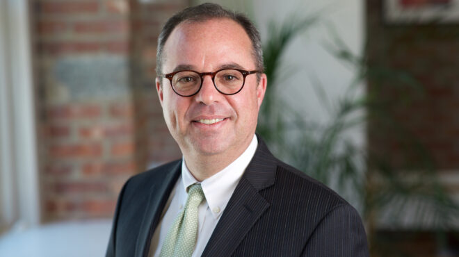 πίτερ-σπίγκελ-στην-κ-η-εκλογή-τραμπ-563311552