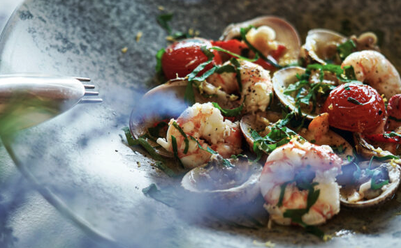 κυδώνια-με-γυαλιστερές-και-γαρίδες-563319268