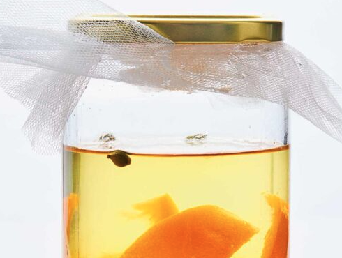 λικέρ-πορτοκάλι-αρωματισμένο-με-καρδ-563319274