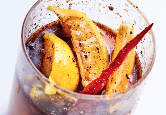 λεμόνι-πίκλα-με-τσίλι-και-κύμινο-563323135