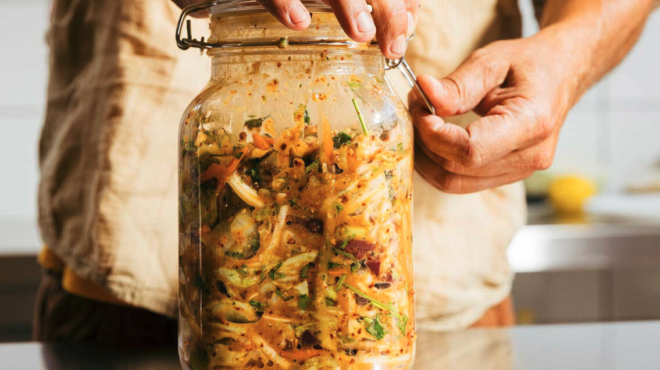 explainer-τι-είναι-οι-ζυμώσεις-και-γιατί-μας-αφ-563329072