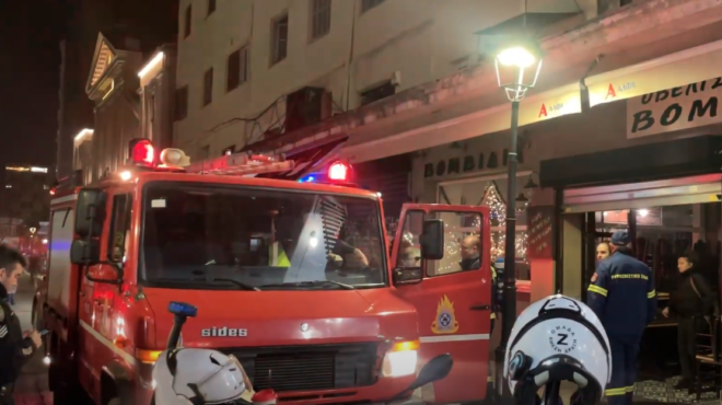θεσσαλονίκη-φωτιά-σε-κατάστημα-εστία-563339605