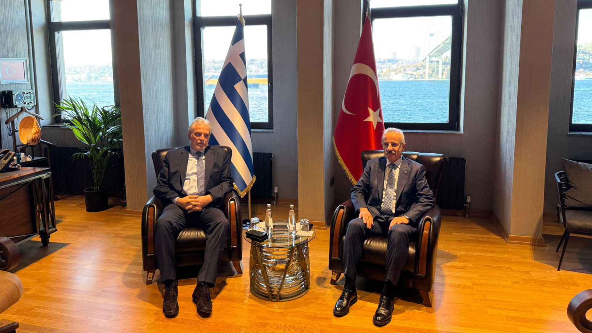 Κωνσταντινούπολη: Συνάντηση του υπουργού Ναυτιλίας με τον Τούρκο ομόλογό του-1