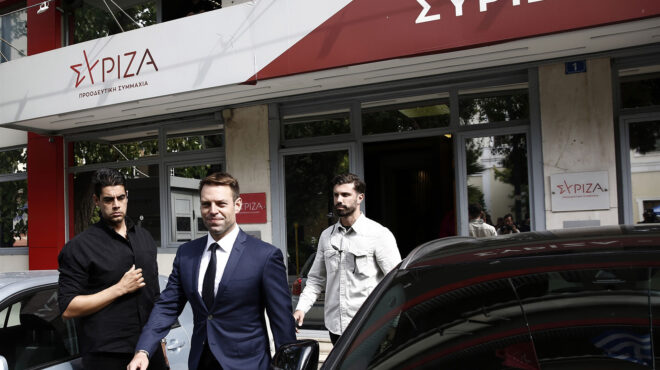 συριζα-σήμα-αποχώρησης-στους-βουλευτ-563322601