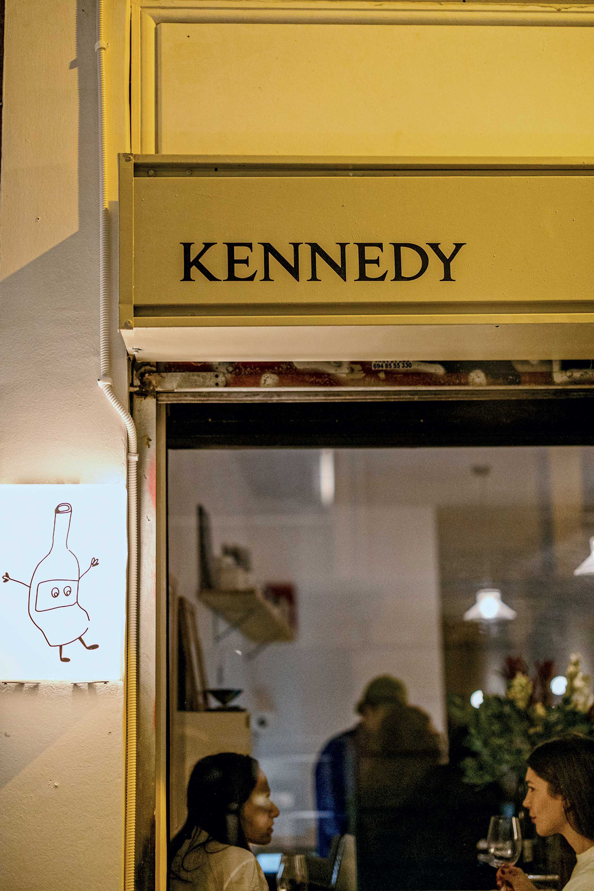 Ορίζουν τα wine bars τον αθηναϊκό τρόπο διασκέδασης;-6