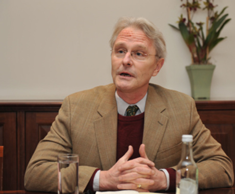 Νιλ ΜακΦάρλαν στην «Κ»: Ο Ψυχρός Πόλεμος επιστρέφει στην Ευρώπη-1