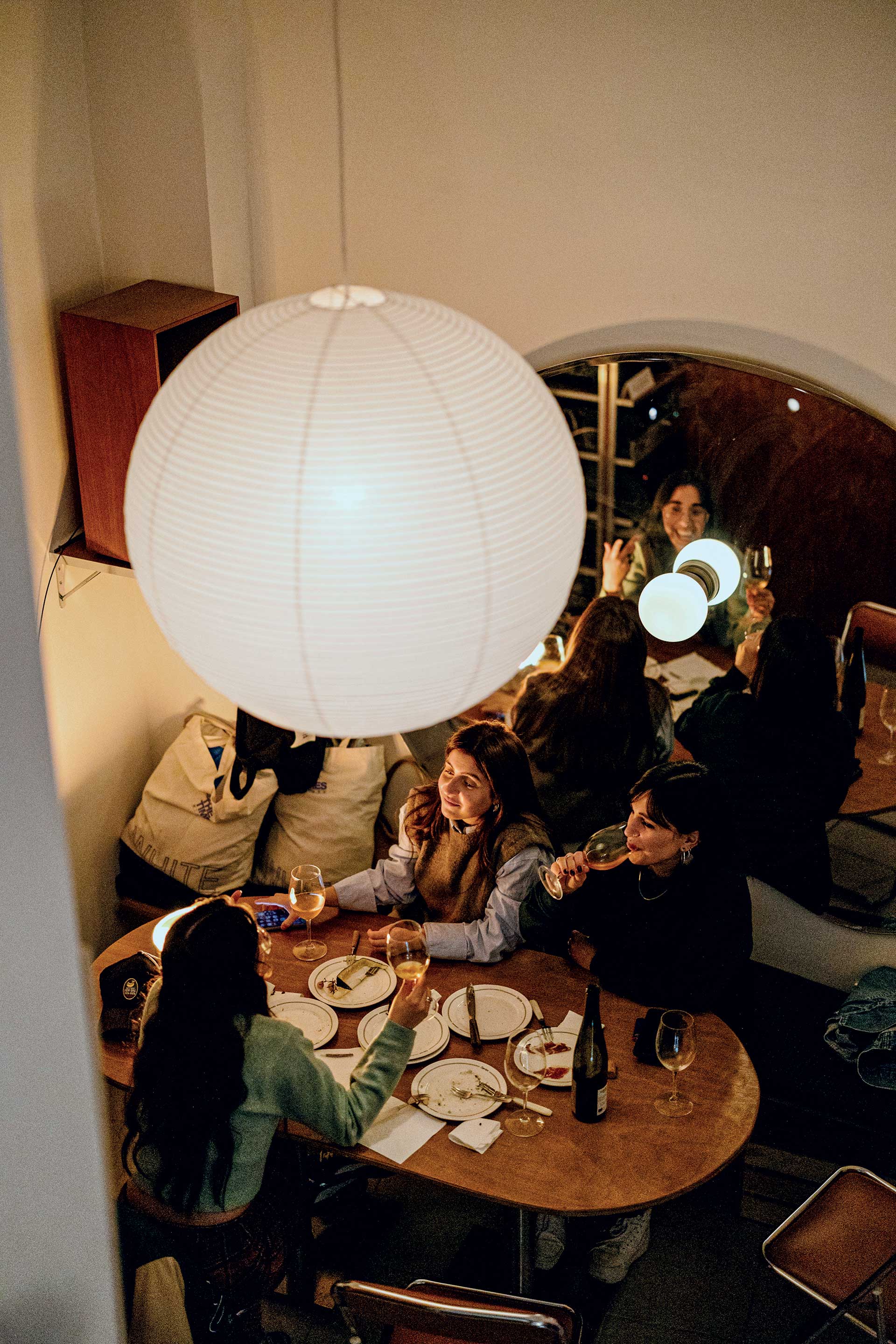 Ορίζουν τα wine bars τον αθηναϊκό τρόπο διασκέδασης;-2