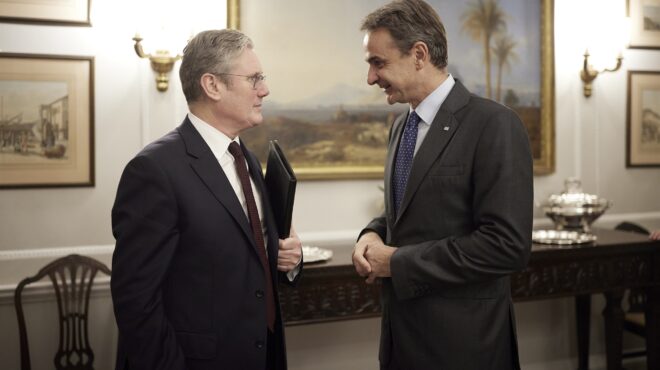 ελλάδα-βρετανία-στόχος-να-σπάσει-η-δ-563349223